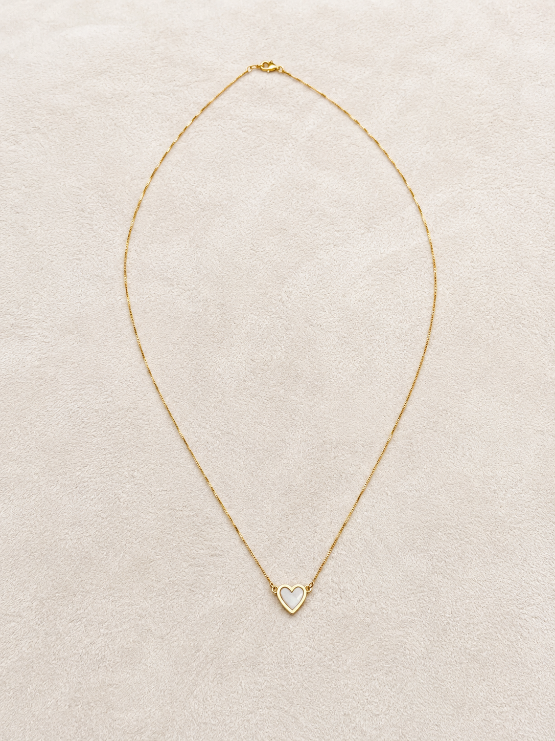 18K Golden White Heart Necklace (750)