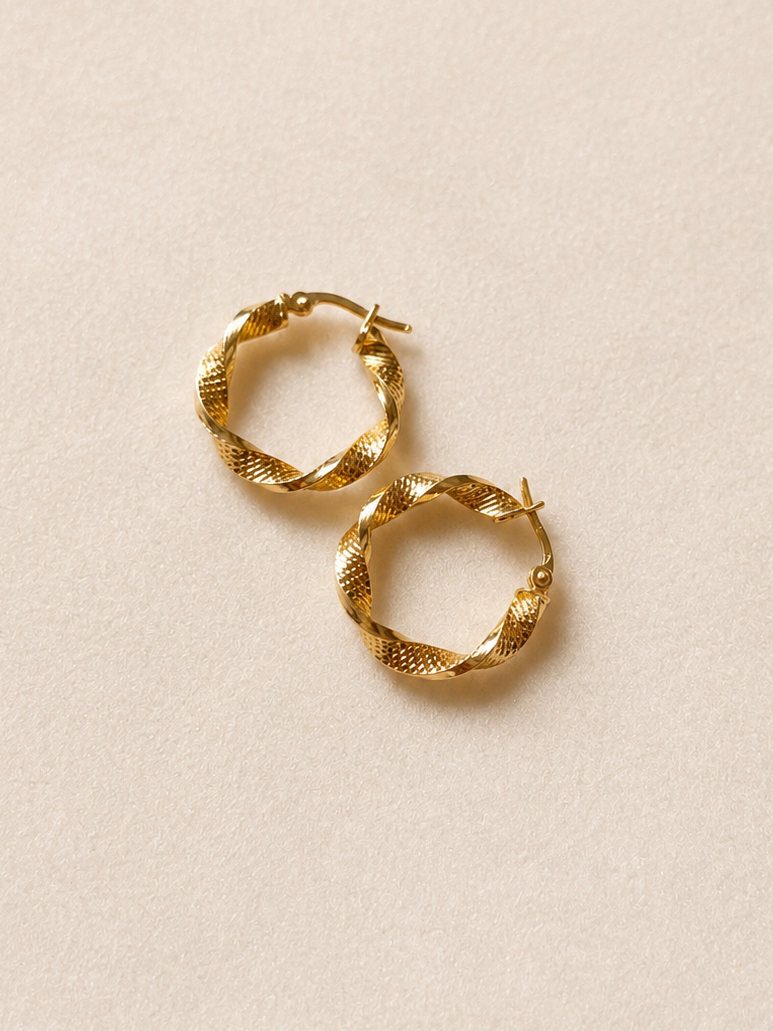 18K Twisted Gold Hoop Earrings (750)